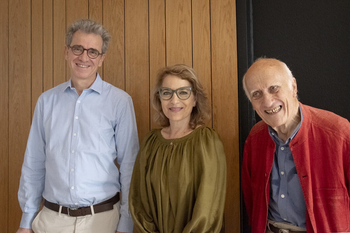 Antonin Cohen, Katharine Wallerstein, and Maurice Aymard at Wallerstein conference at FMSH, 2023. Photo by Emmanuele Corne